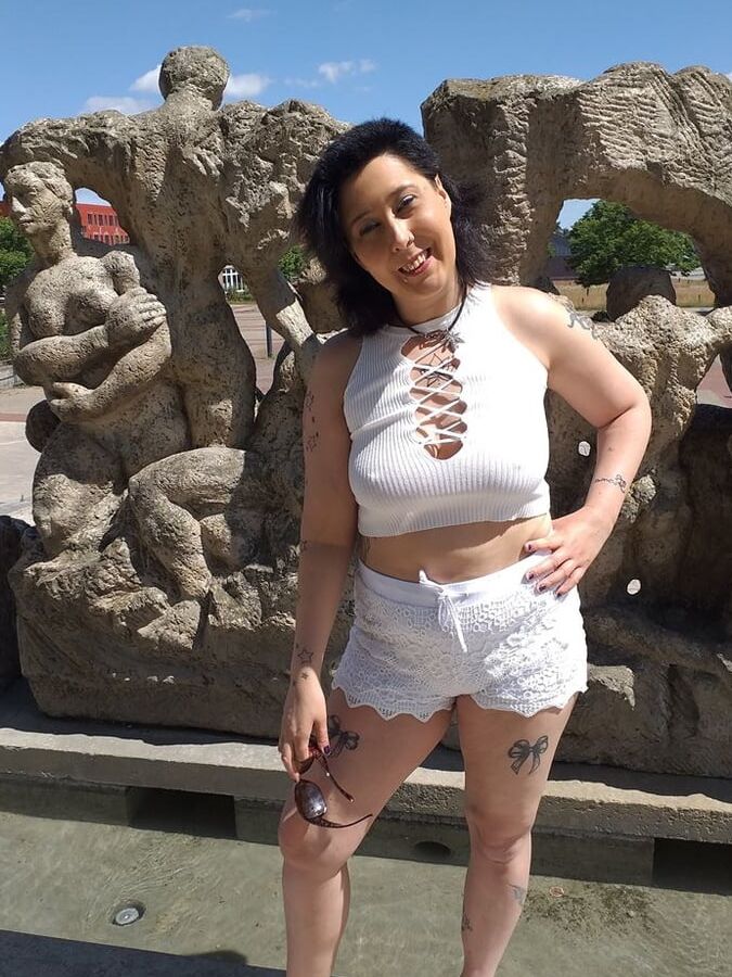 Pralle Milchtitten und Enge Muschi