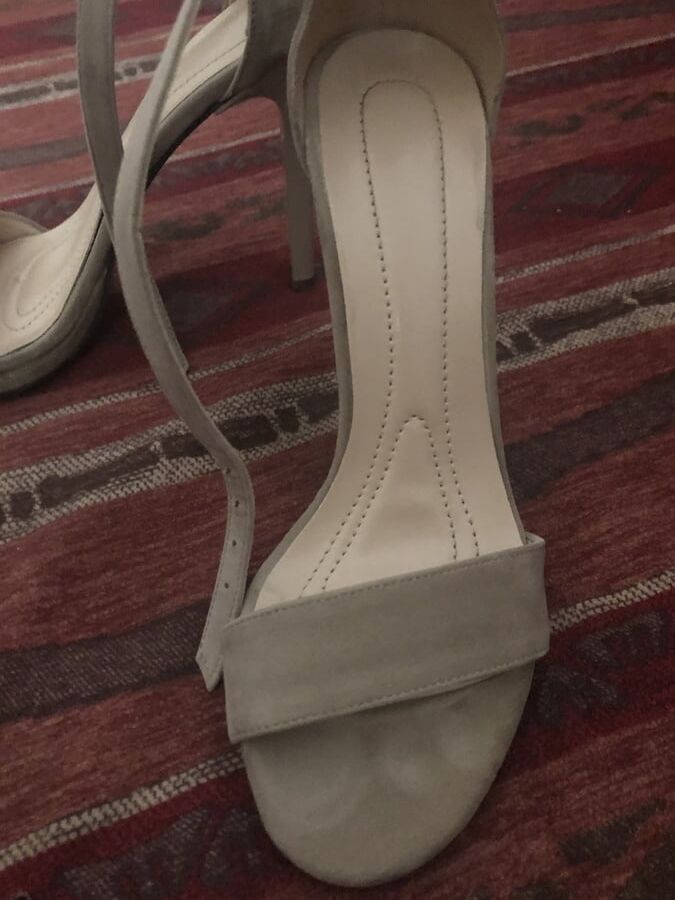 Fuck and cum on girlfriend Heels