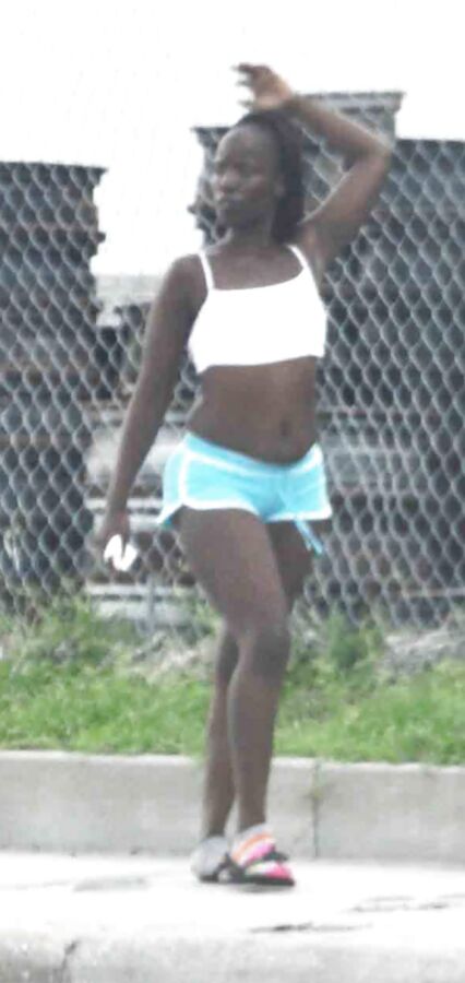 HENNY THE BLACK HOOKER
