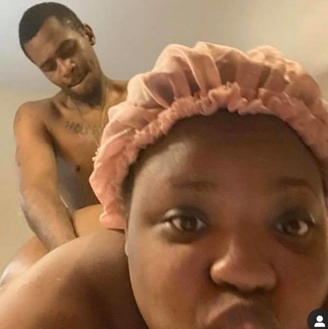 American single Mum in Threesome anal sex
