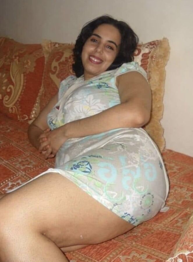 Arab hot wifes