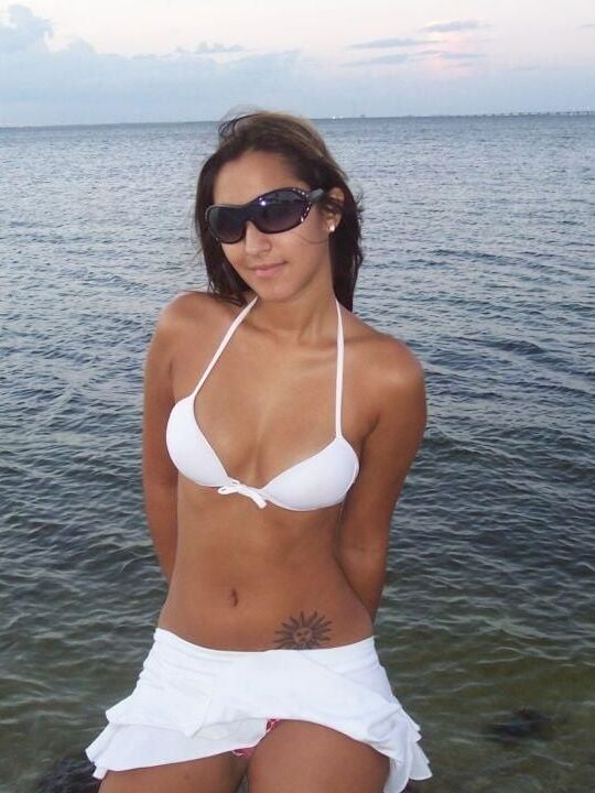 Flaquita con buen cuerpo