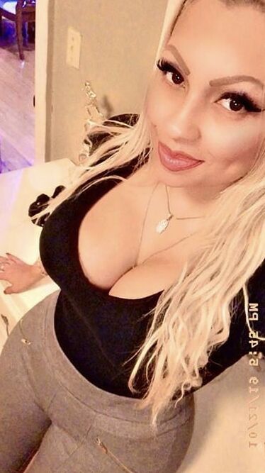 Big Tits Blonde MILF Bartender