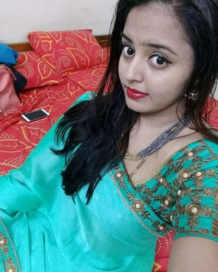 Modern look in sexy didi neha
