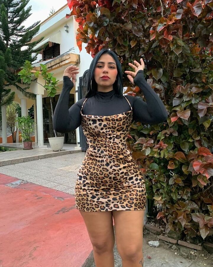 PUTA DO INSTAGRAM: Karla Abreu