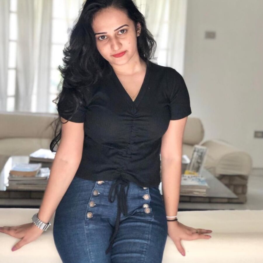 Sri lanka girls