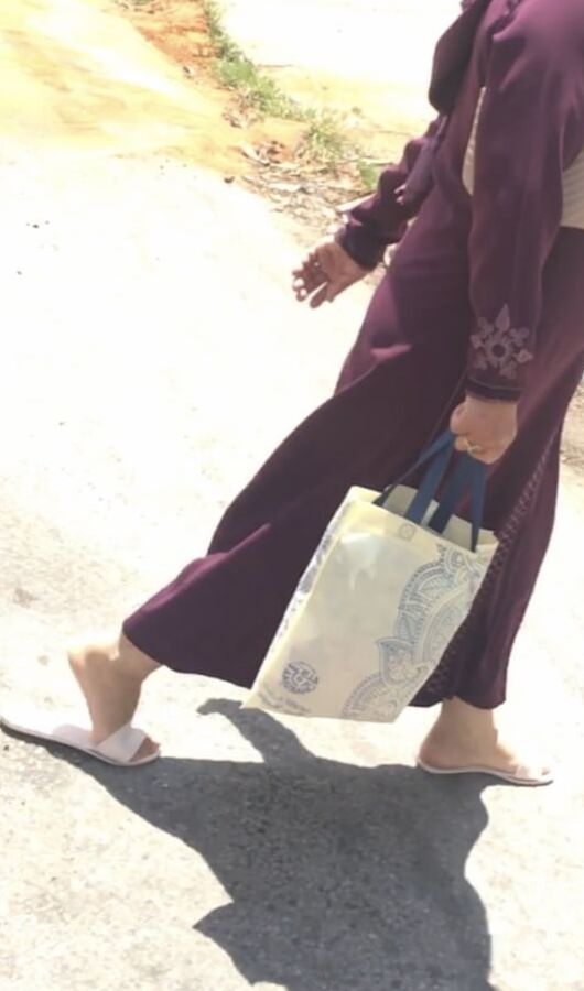 Arab hot wifes