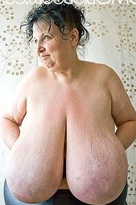 Huge Boob Amateurs