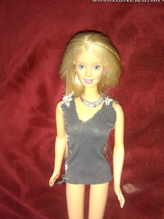Barbie Doll junio