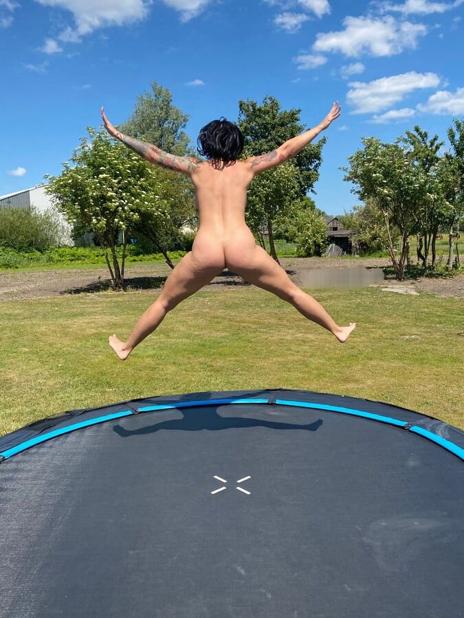 New stupid whore on the market as a wank template