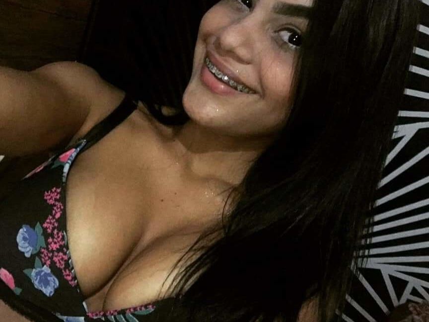 Isa Moreninha Safadinha