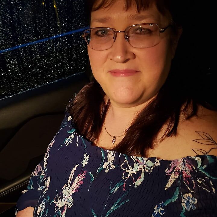 COLD SHOULDER TOPS ON MATURE WOMEN