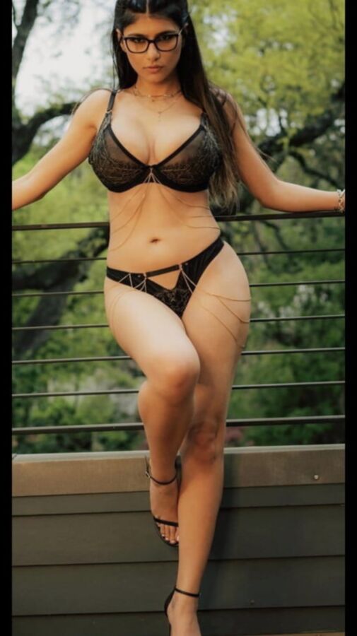 Famous ISIS Targeted MILF - MIA Khalifa