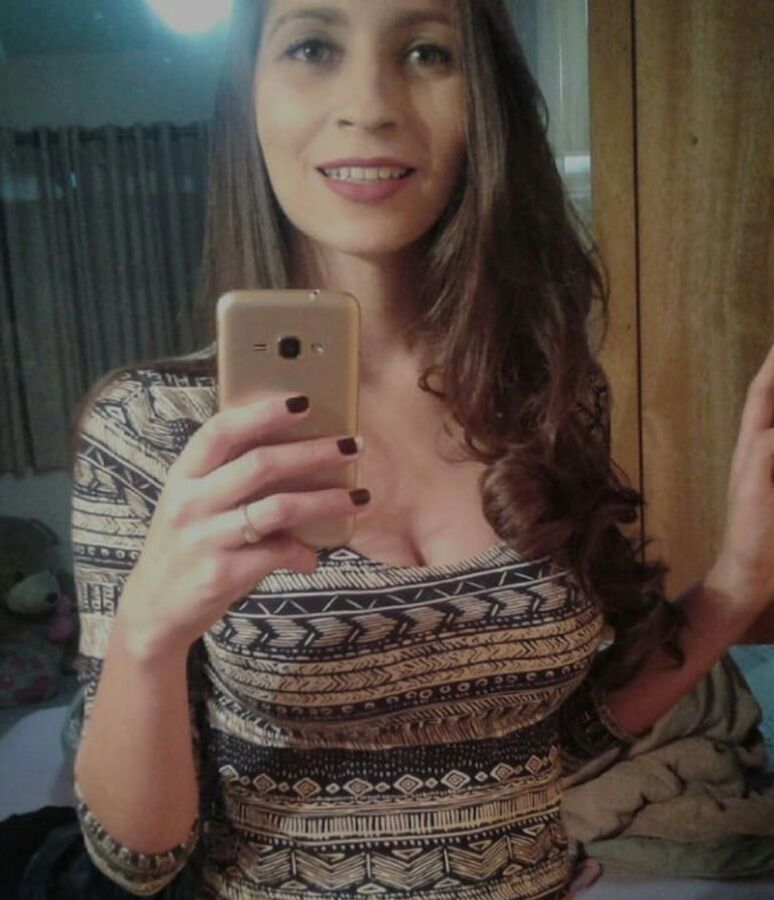 Cucks girl Gabriela exposed!
