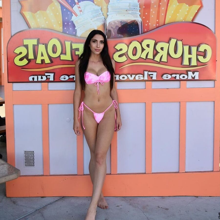 BIKINI BABE- ALEX