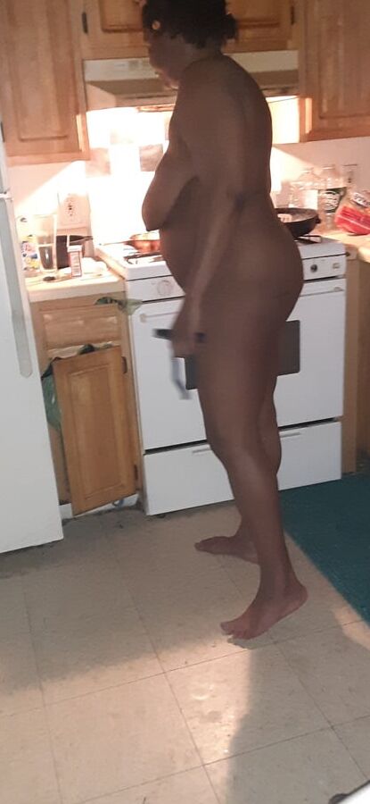 DIAMOND MOORE BLACK ASS TOO SEXXXY