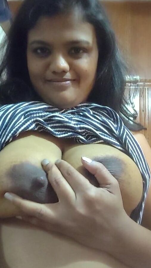Wifey&;s Tits Out