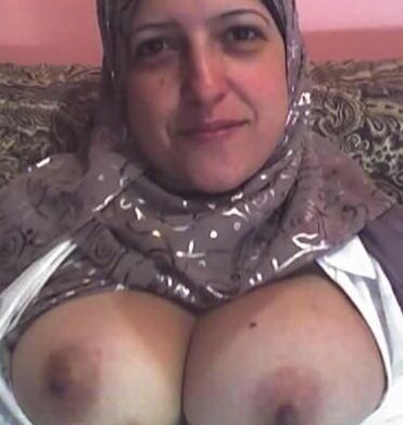 Mariam Jaafar My big natural boobs