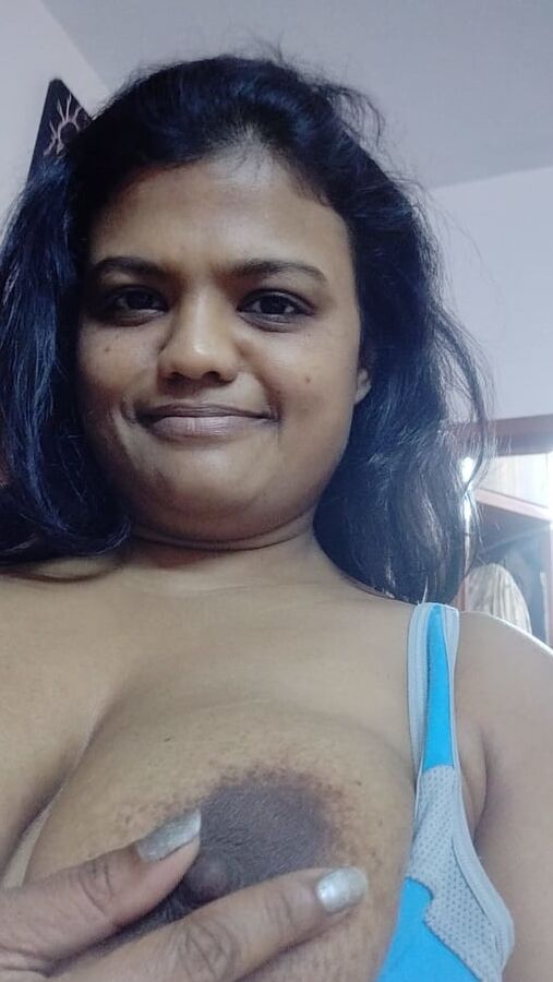 Wifey&;s Tits Out