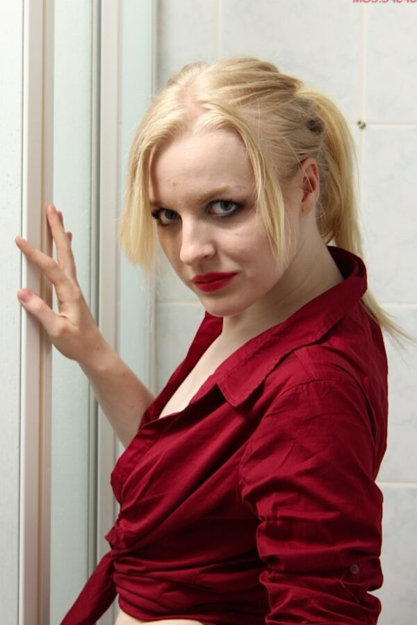 Anja bathroom