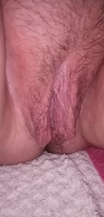 Userin horny pussy