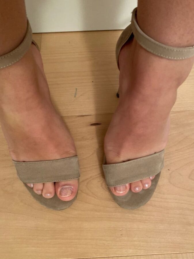 Fuck and cum on girlfriend Heels