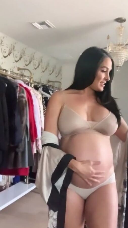Nikki Bella