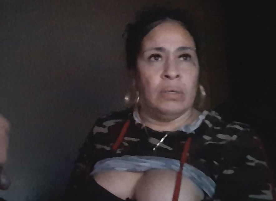 Bronx Dominican MILF Nikki slobbing on cock