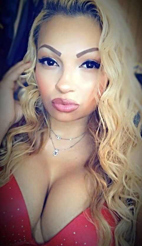 Big Tits Blonde MILF Bartender