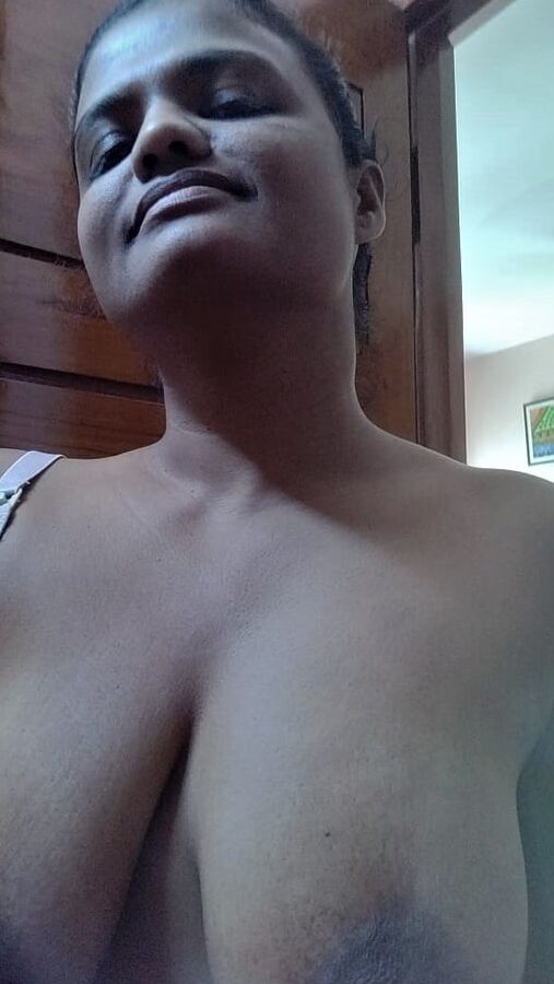 Wifey&;s Tits Out
