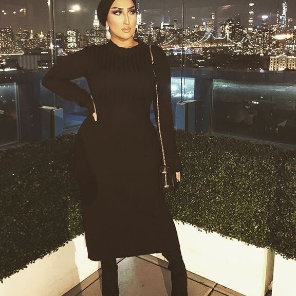 hijab sexy hoe!
