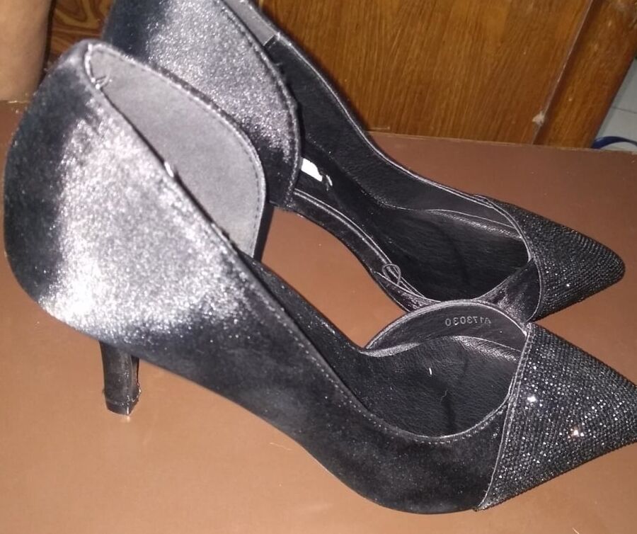 MY WIFE&;S SEXY HEELS