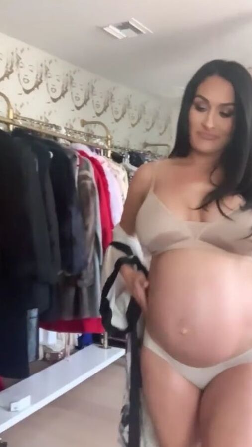 Nikki Bella