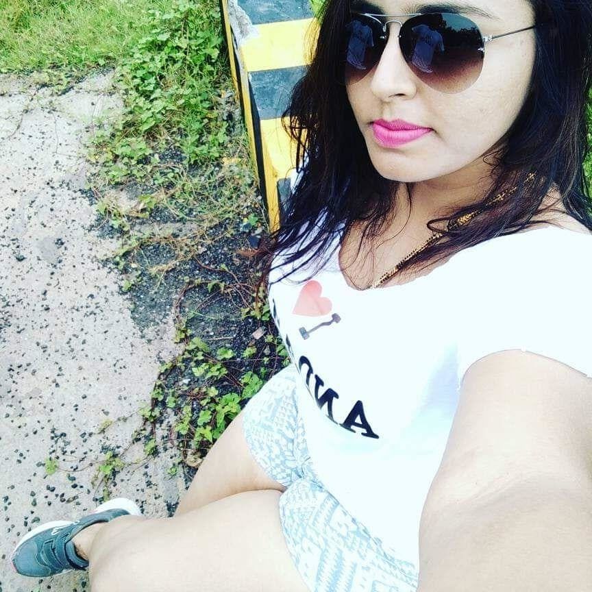 Modern look in sexy didi neha