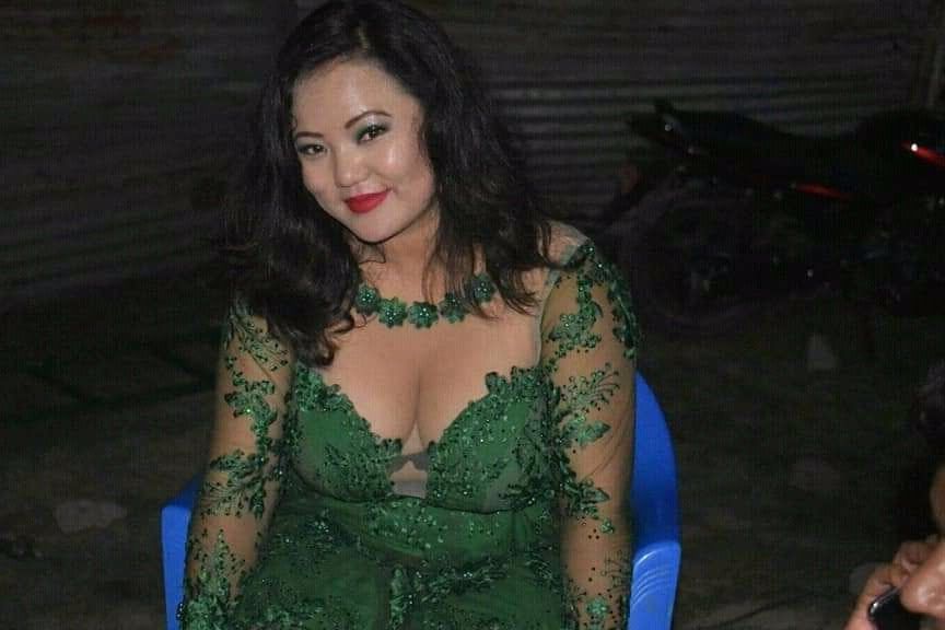 NEPALI HORNY SINGER HOT PIXS