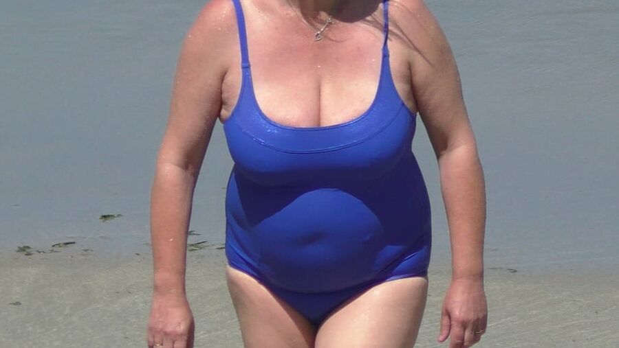 busty mature