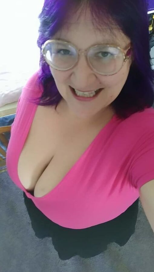 Coroa safada gostosa adora porra nos oculos