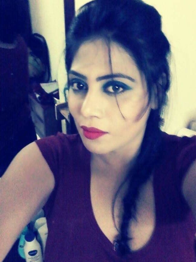 Desi Hot model pic