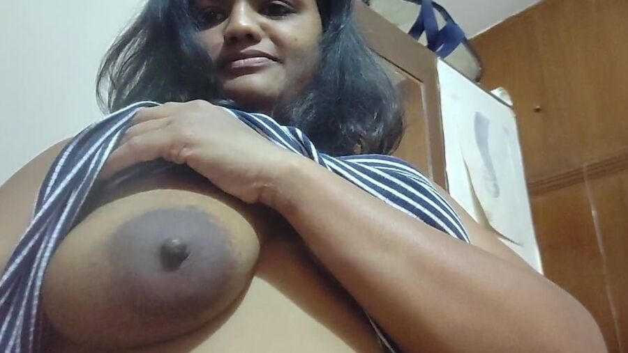 Wifey&;s Tits Out