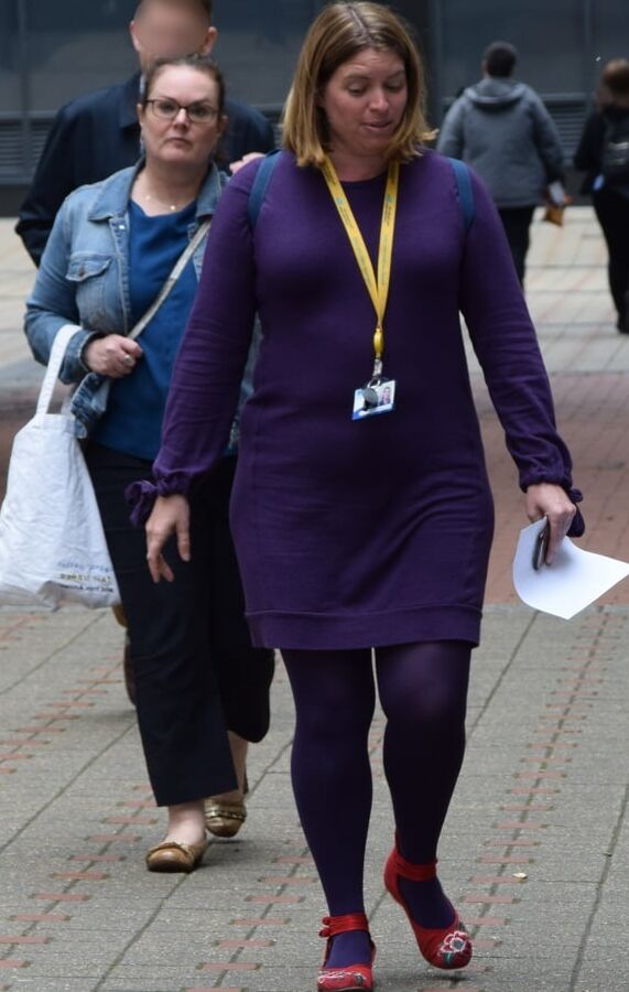 Street Pantyhose - Clueless BritCunt on the Street