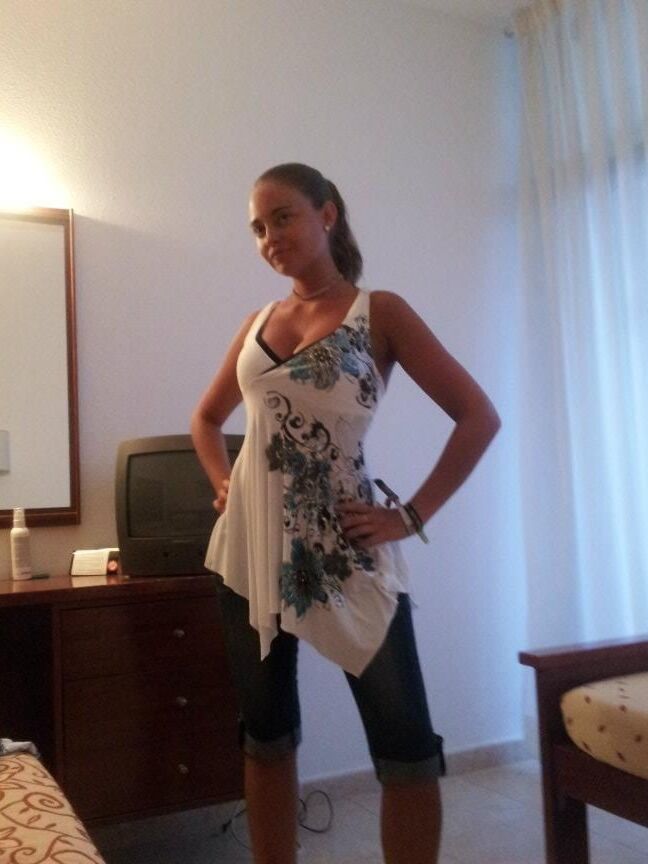 Holly MK