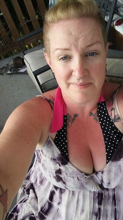 They just loving expose her slut wifes
