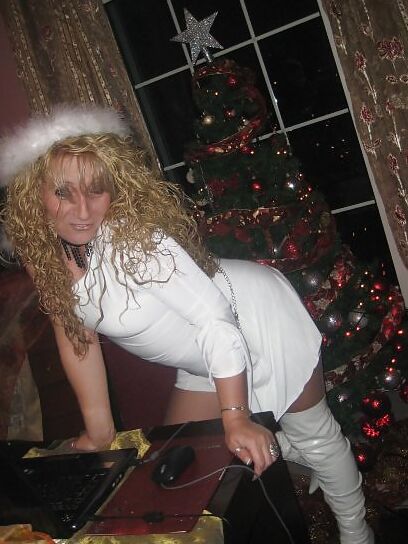 gamiola milf GREEK