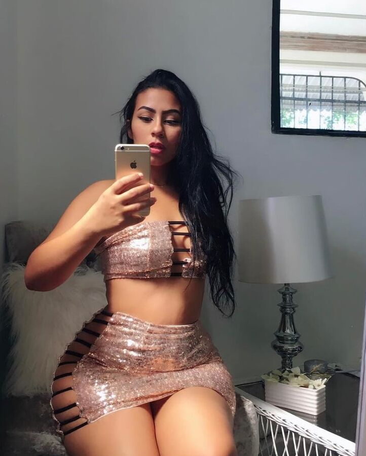 PUTA DO INSTAGRAM: Karla Abreu