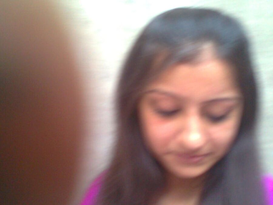 Mano Amna