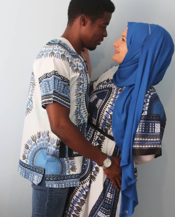 Turkish Hijab Bitch Loves Big Black Cock