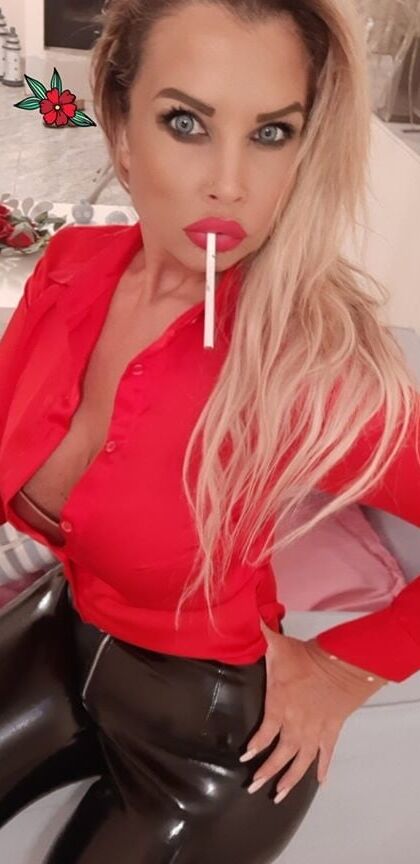 Greek Huge Tits MILF vol