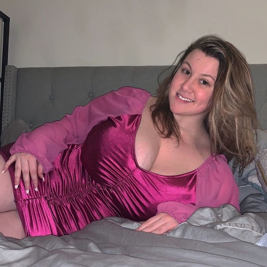 Gorgeous Curvy Ladies