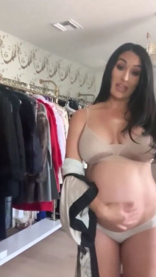 Nikki Bella