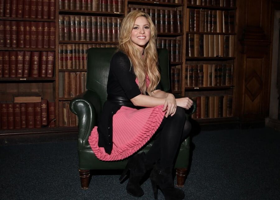 shakira out and about